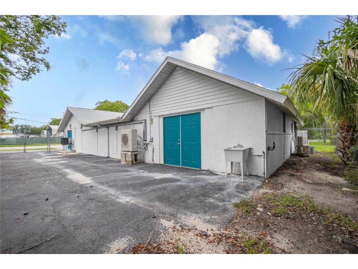 708 NE 6th Street Crystal River FL 34428 OM711891 image45