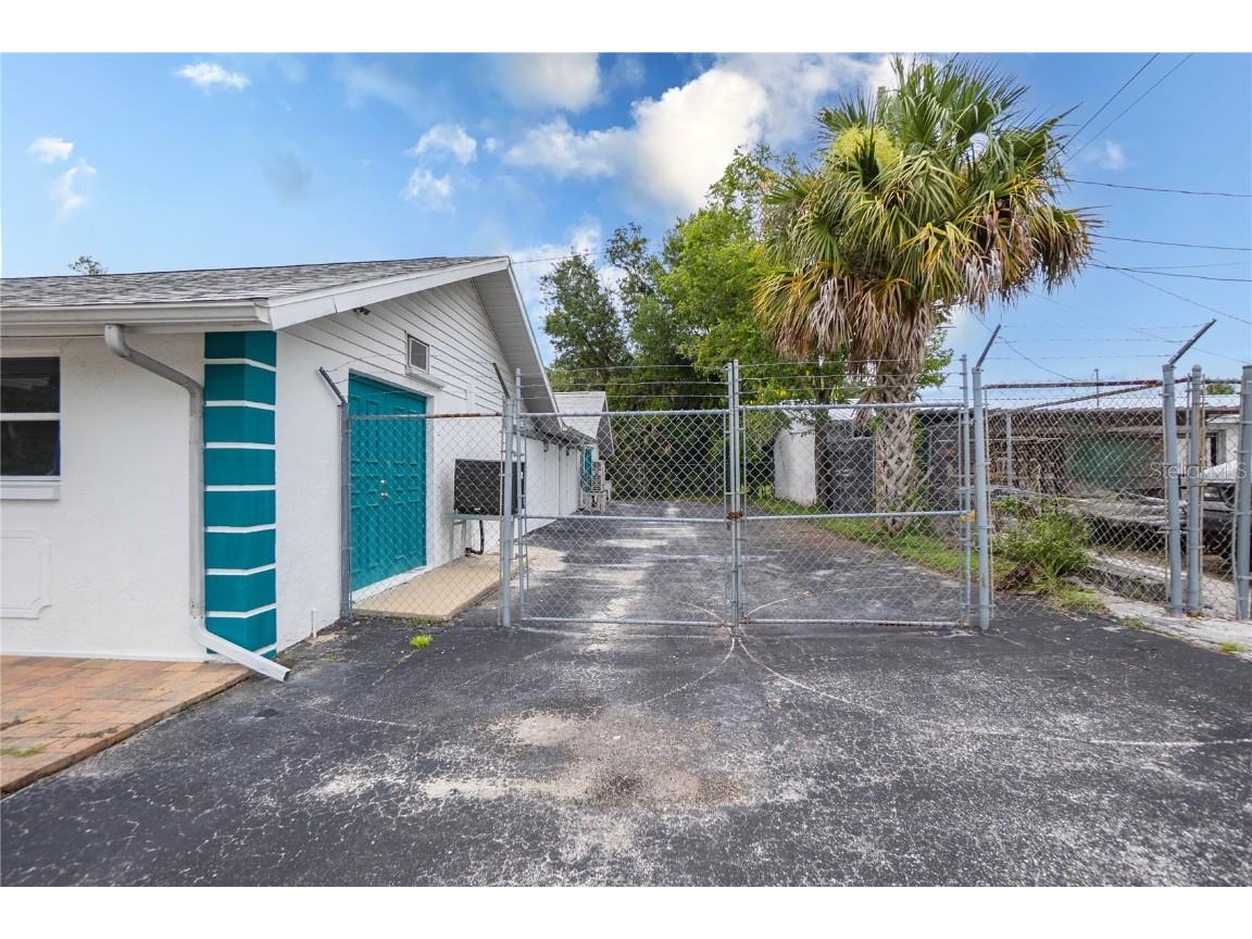 708 NE 6th Street Crystal River FL 34428 OM711891 image6