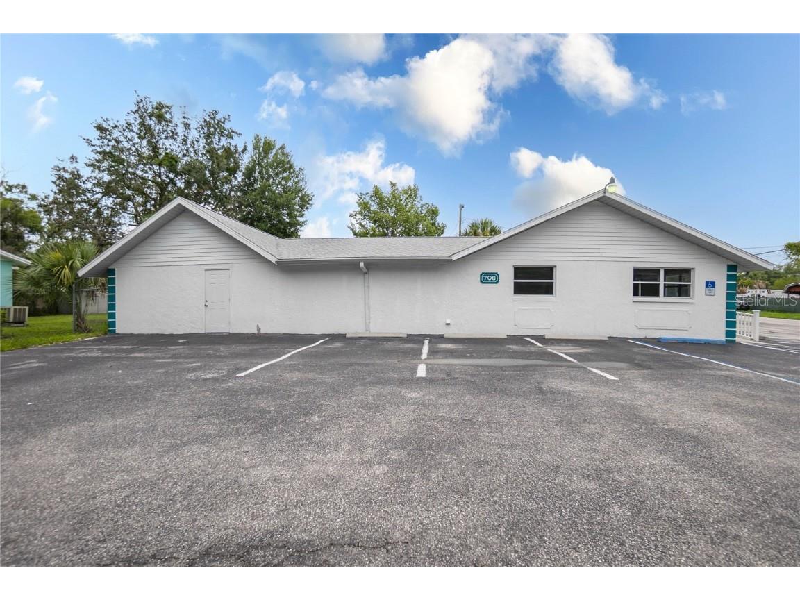 708 NE 6th Street Crystal River FL 34428 OM711891 image9