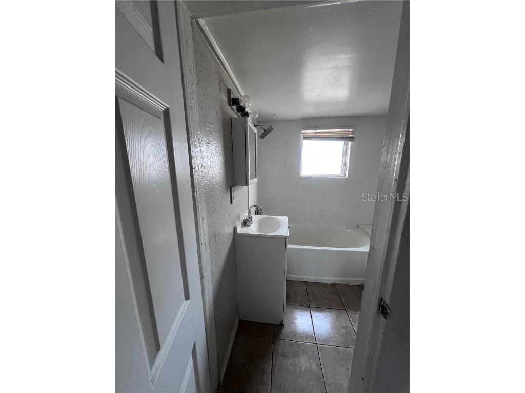 708 NW 3rd Street Mulberry FL 33860 L4957992 image7