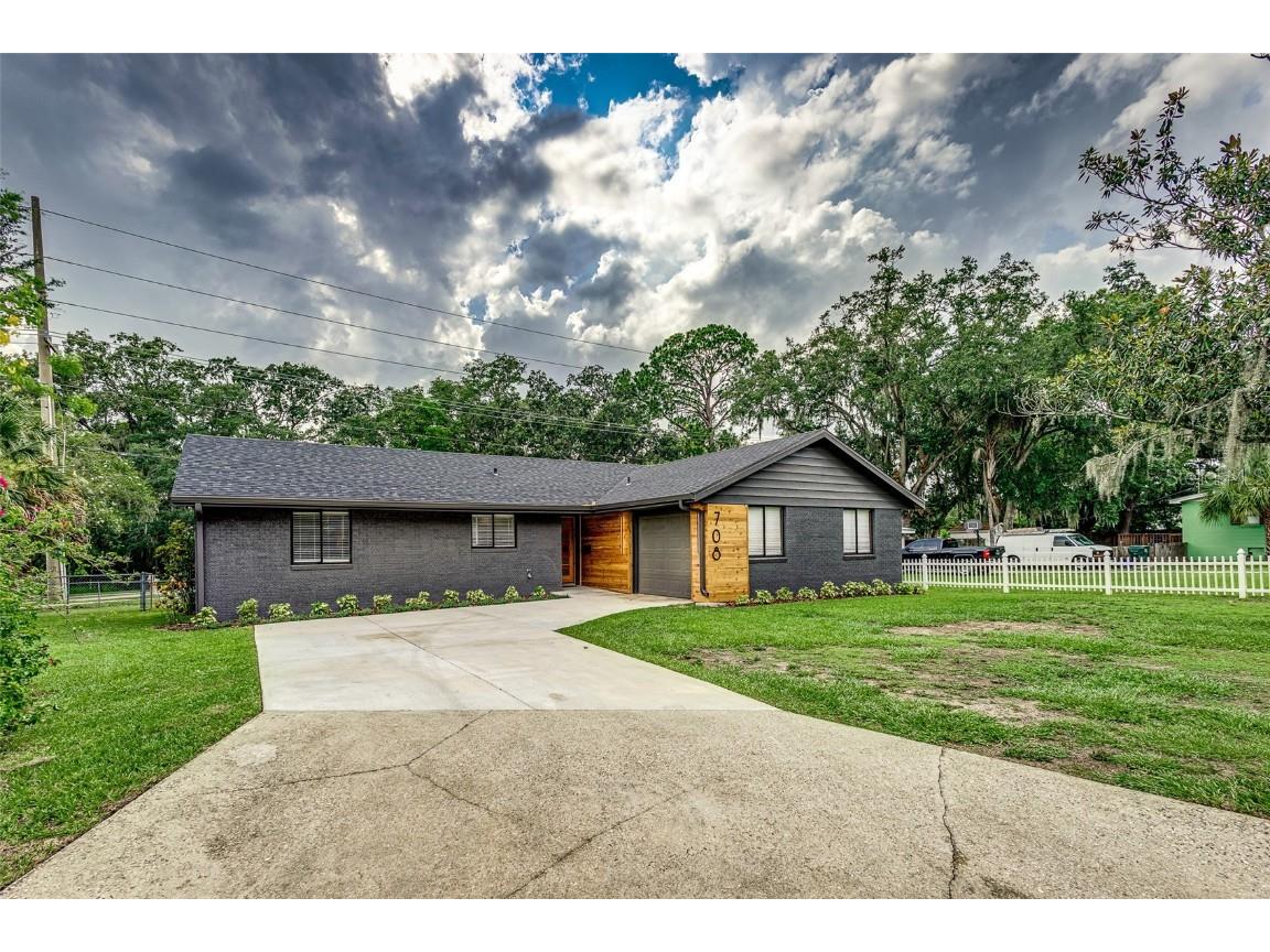 708 Palencia Place Lakeland FL 33803 L4937599 image1