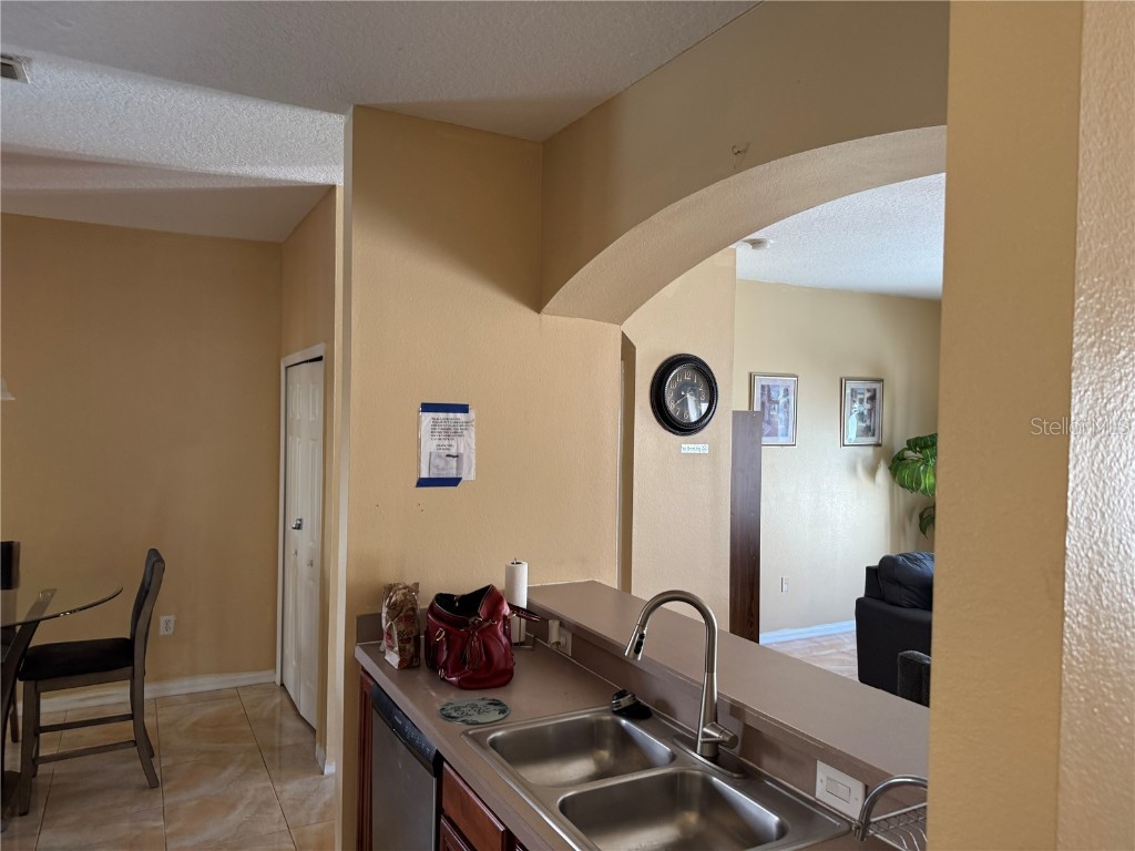 708 Pincon Lane Kissimmee FL 34759 O6303312 image5