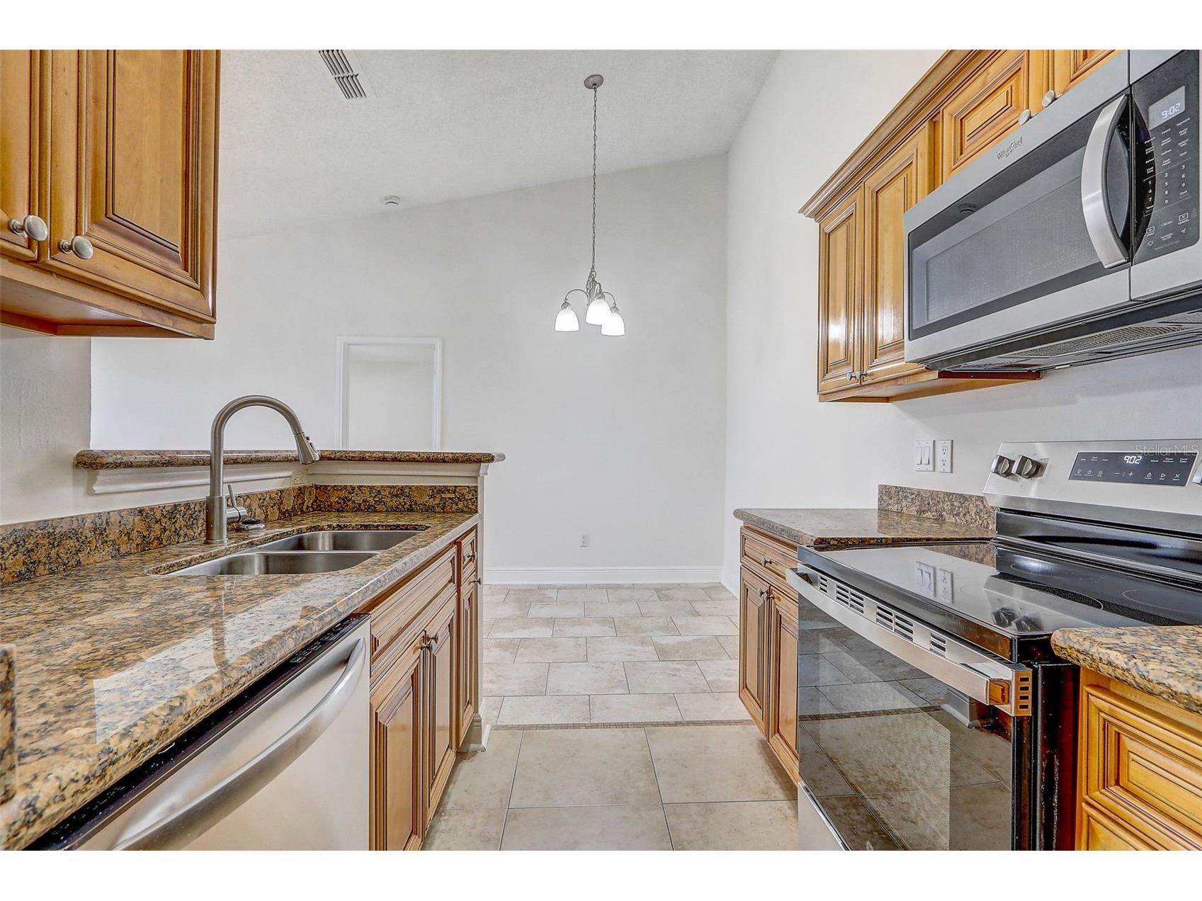 708 Secret Harbor Unit 204 Lane #204 Lake Mary FL 32746 O6393959 image11