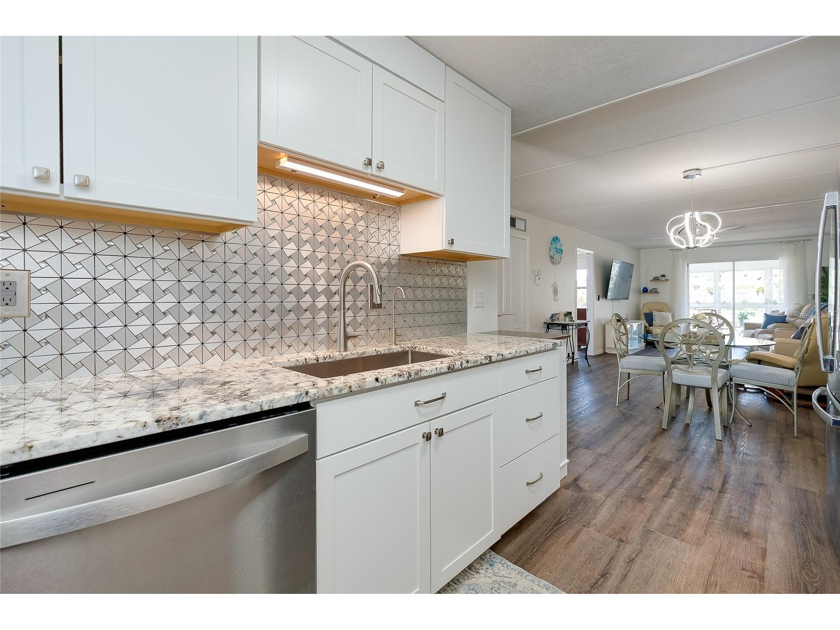 708 Tamiami Trail S #216 Venice FL 34285 N6144569 image7