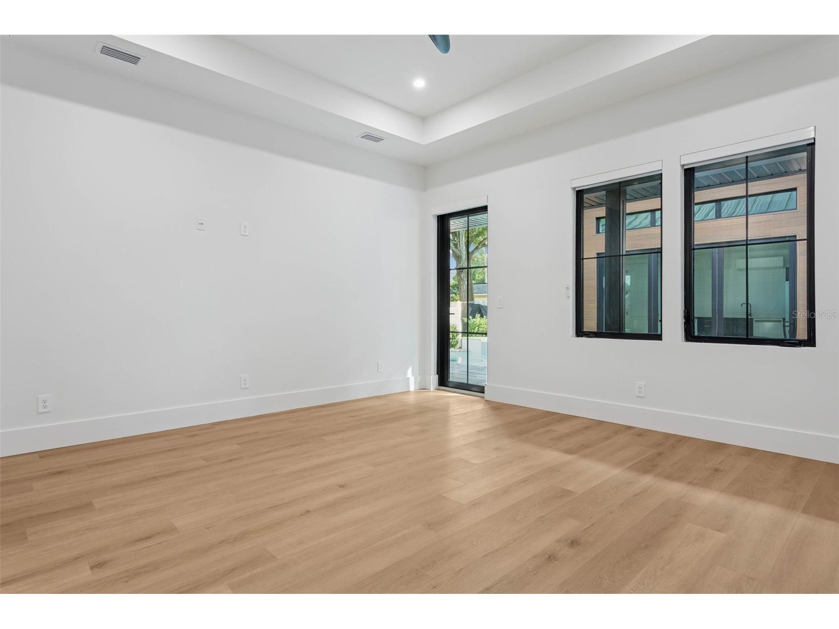 708 W Kentucky Avenue Tampa FL 33603 TB8451255 image36