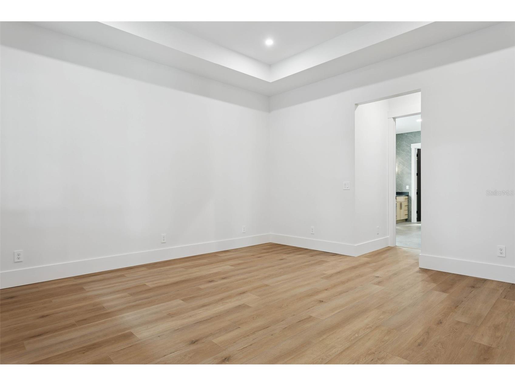 708 W Kentucky Avenue Tampa FL 33603 TB8451255 image37