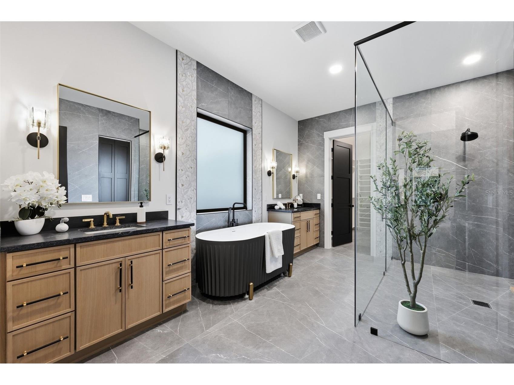 708 W Kentucky Avenue Tampa FL 33603 TB8451255 image38