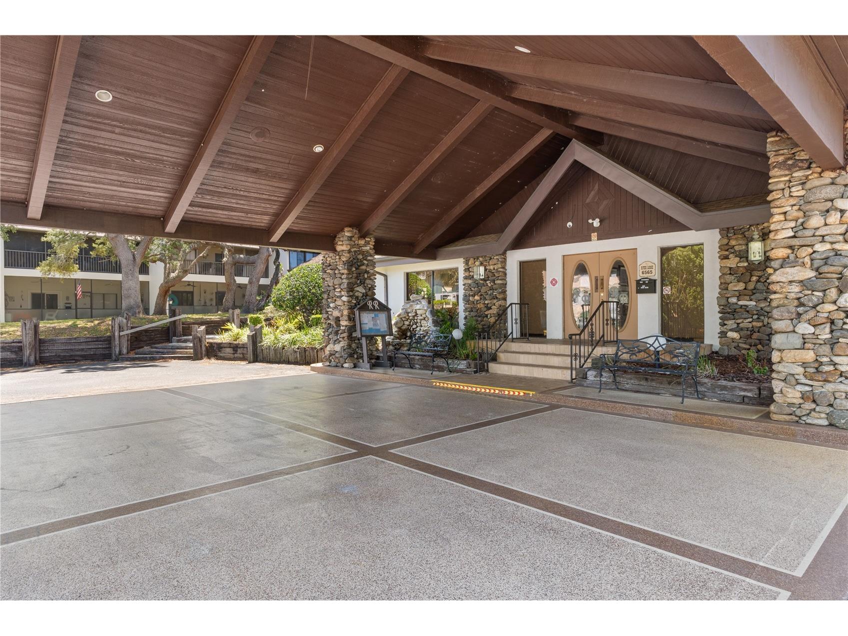 7080 River Run Boulevard Weeki Wachee FL 34607 - WEEKI WACHEE RIVER TB8508240 image34