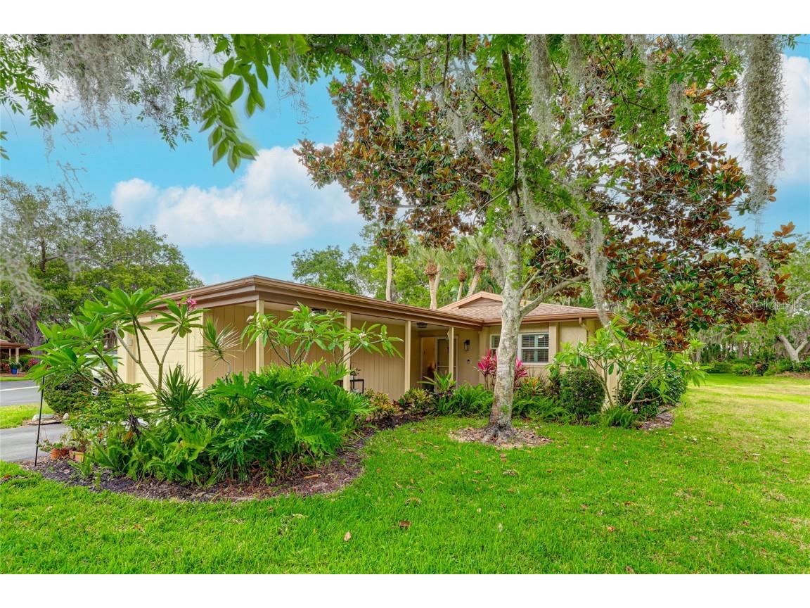 7081 Bright Creek Drive #9 Sarasota FL 34231 A4610463 image1