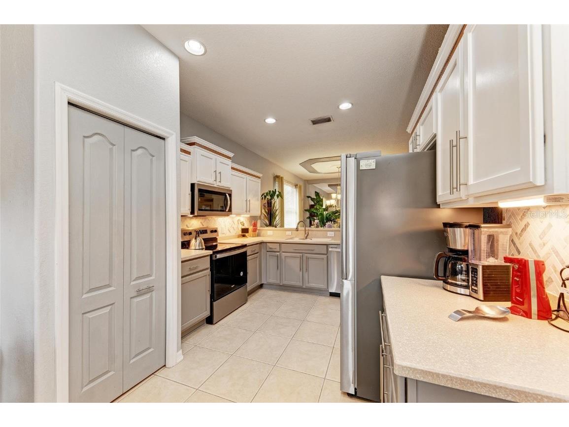 7081 Chatum Light Run Bradenton FL 34212 - COMMUNITY POND A4662319 image23