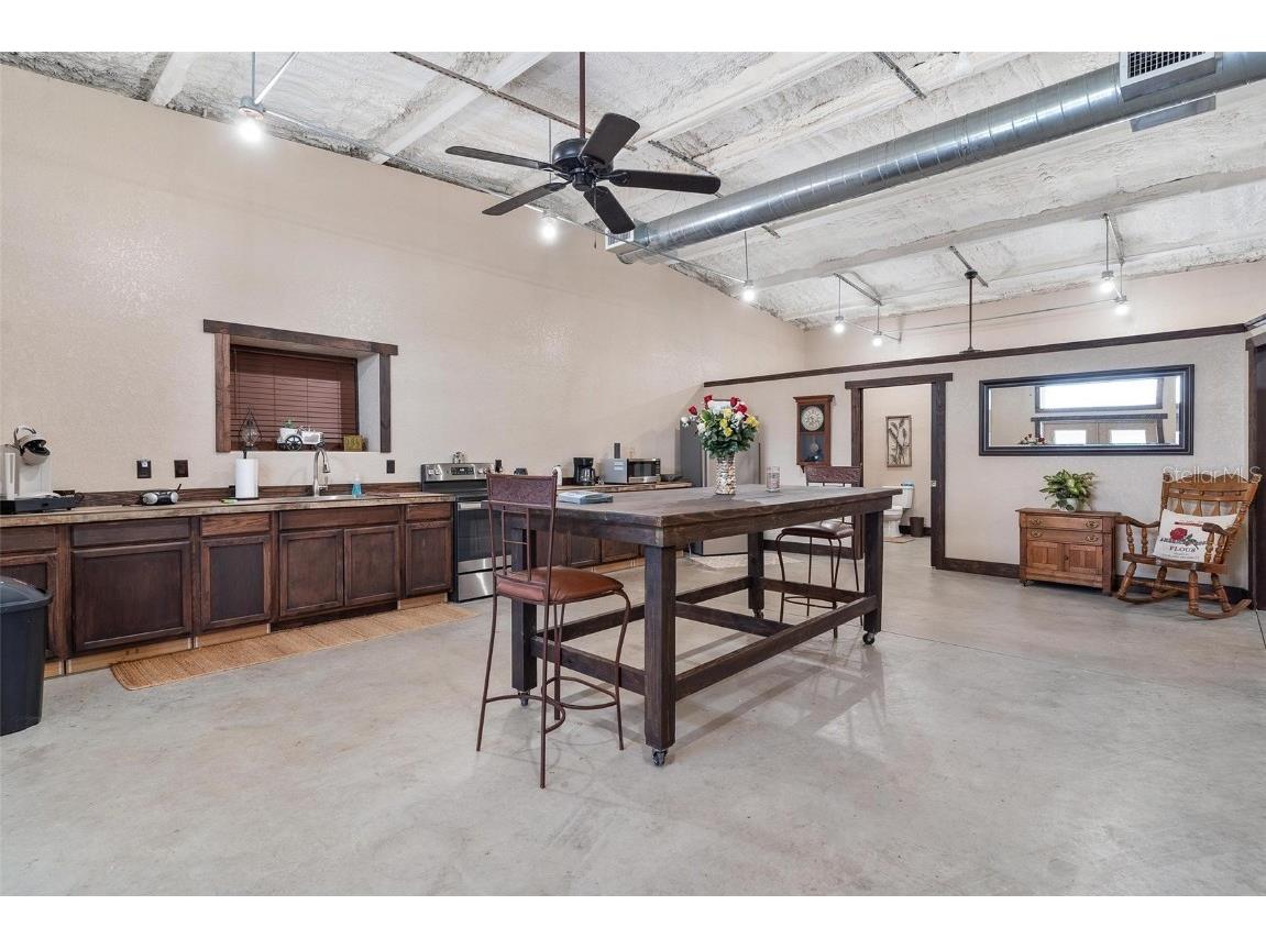 7086 Number Two Road Howey In The Hills FL 34737 G5102448 image11