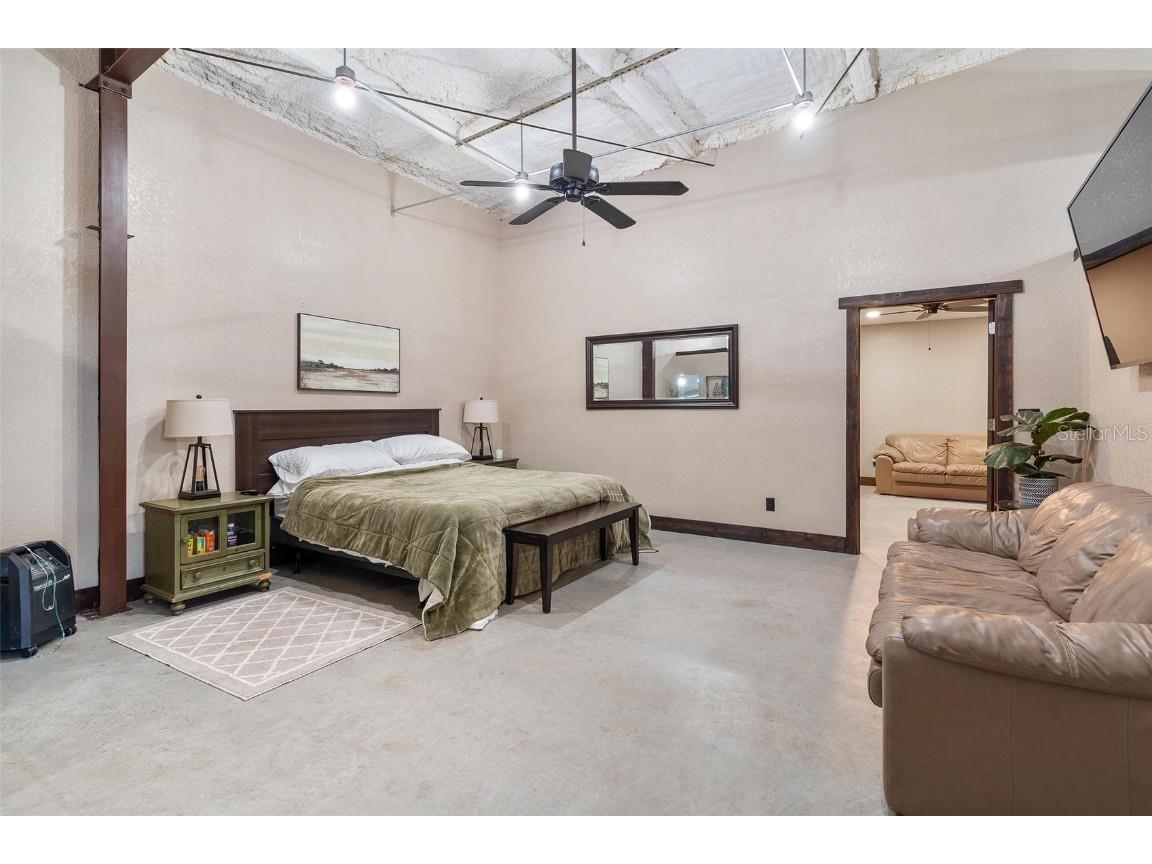 7086 Number Two Road Howey In The Hills FL 34737 G5102448 image14