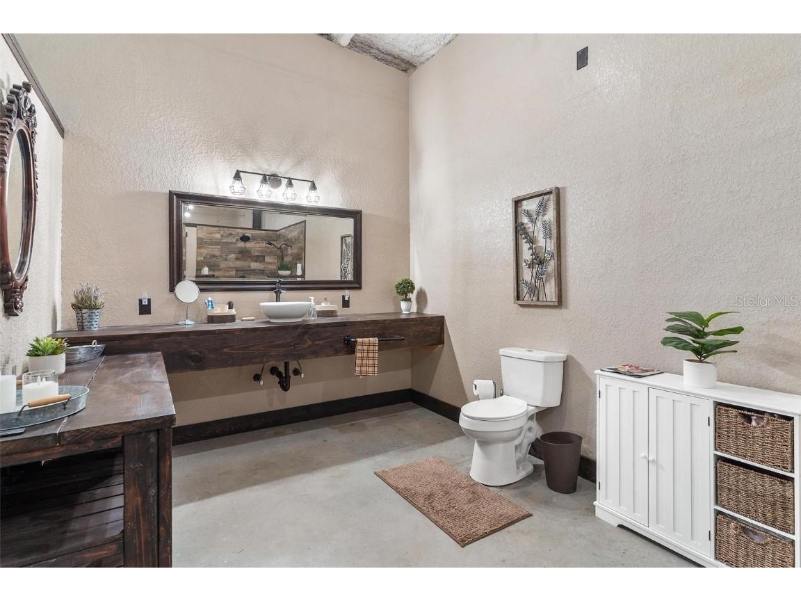 7086 Number Two Road Howey In The Hills FL 34737 G5102448 image17