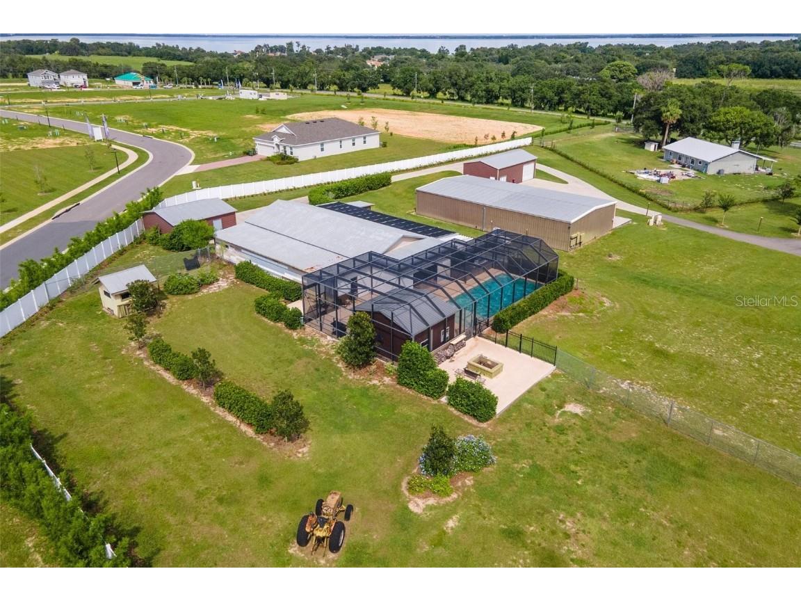 7086 Number Two Road Howey In The Hills FL 34737 G5102448 image4