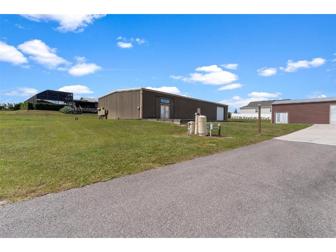 7086 Number Two Road Howey In The Hills FL 34737 G5102448 image58