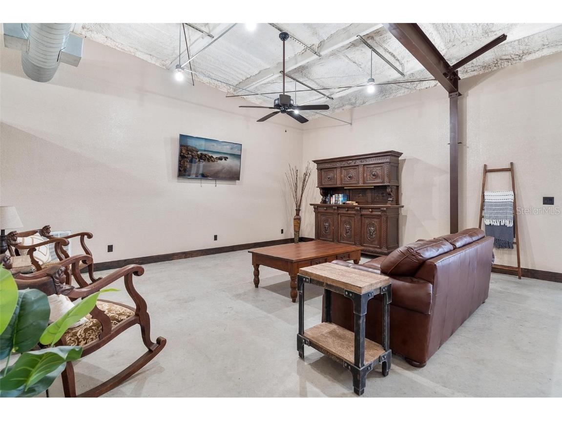 7086 Number Two Road Howey In The Hills FL 34737 G5102448 image9