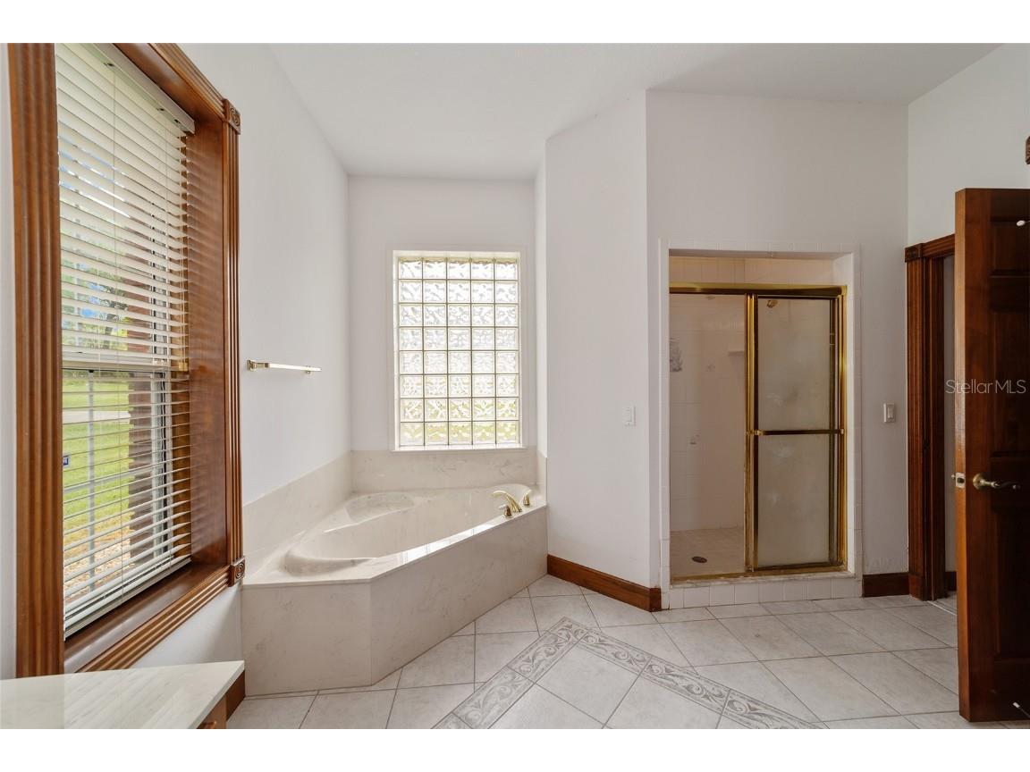 7086 SE 12th Circle Ocala FL 34480 OM675546 image19