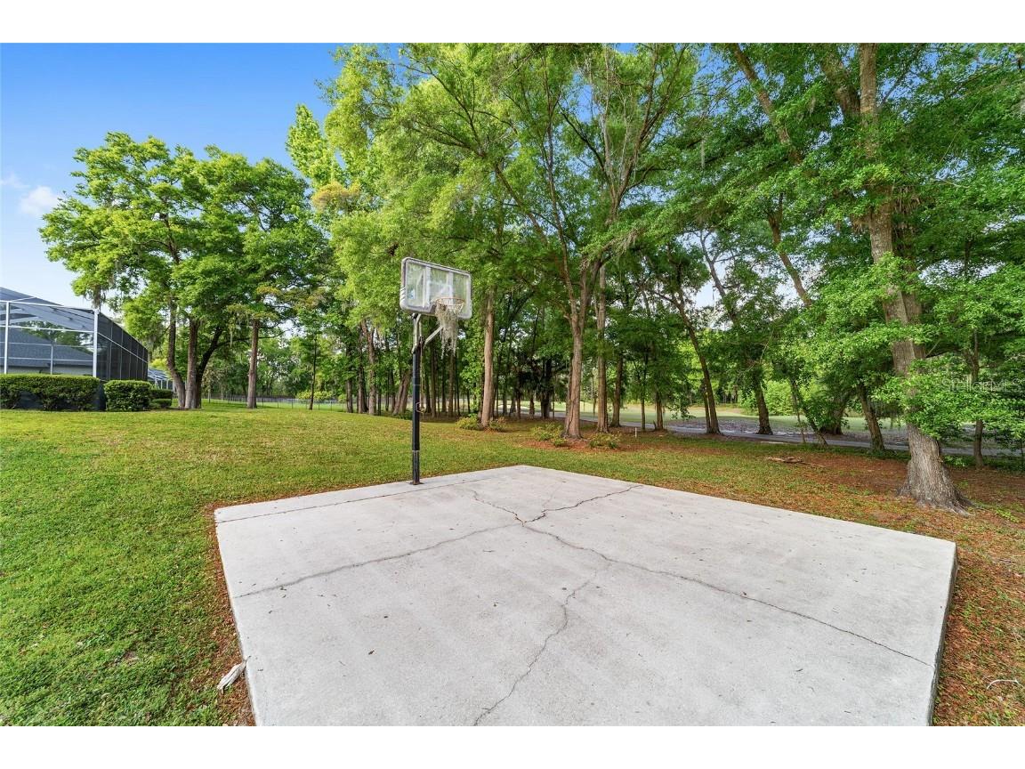 7086 SE 12th Circle Ocala FL 34480 OM675546 image44