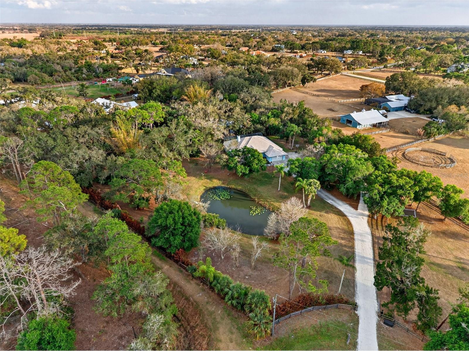 7088 Saddle Creek Lane Sarasota FL 34241 A4685080 image2