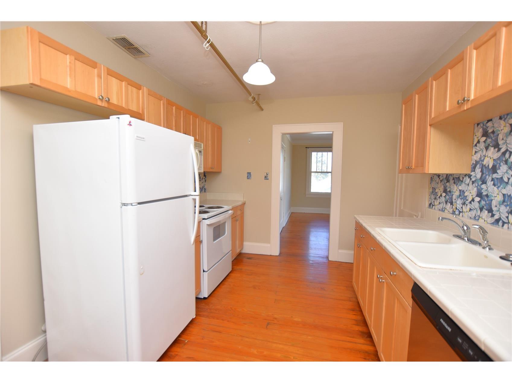 709 1/2 Park Hill Avenue Lakeland FL 33801 L4961867 image9