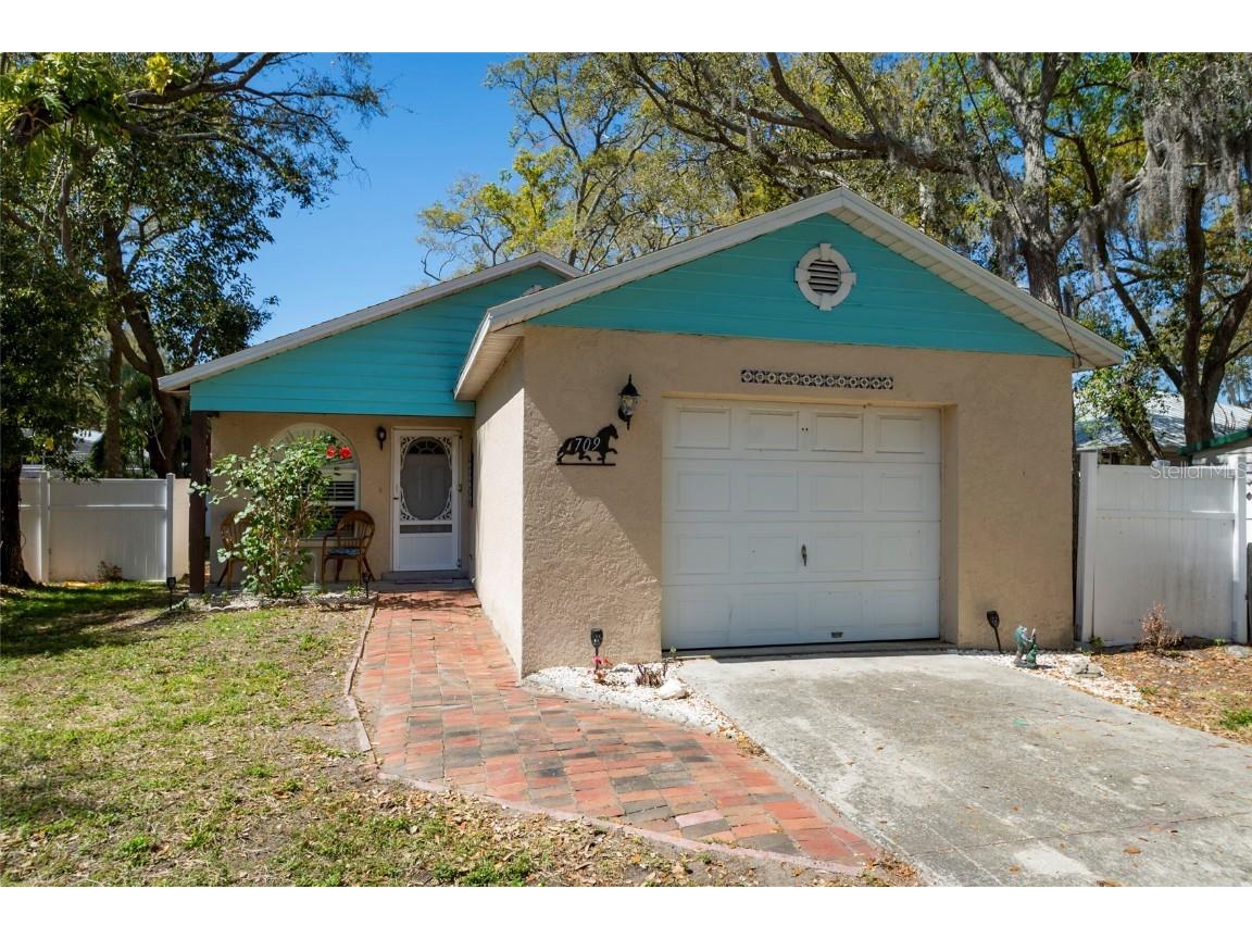709 13th Avenue Circle W Palmetto FL 34221 U8231653 image1