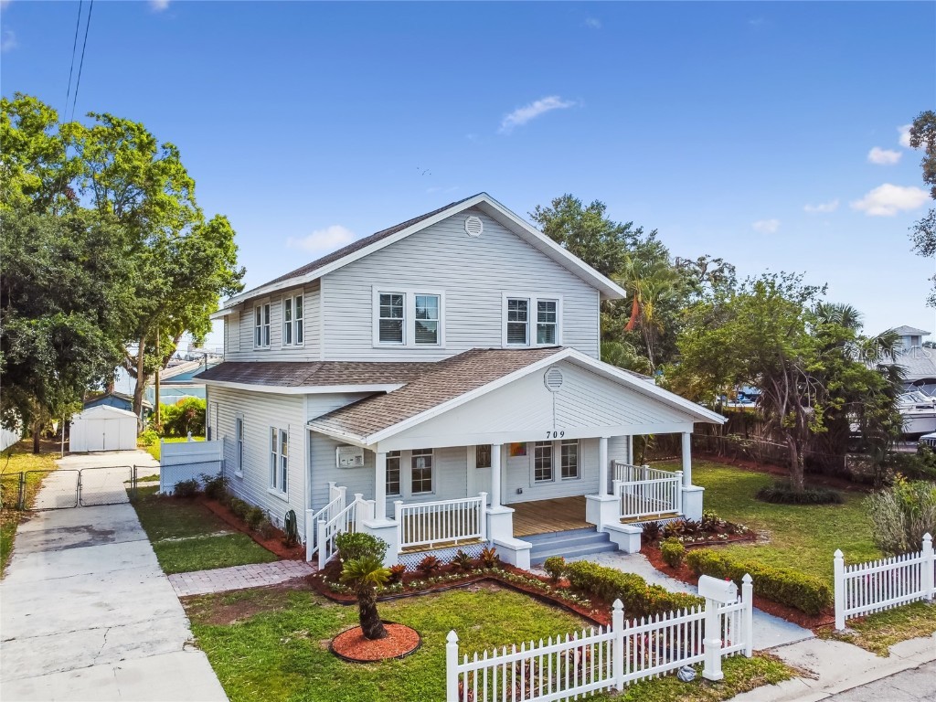 709 3rd Street Drive W Palmetto FL 34221 A4568023 image1