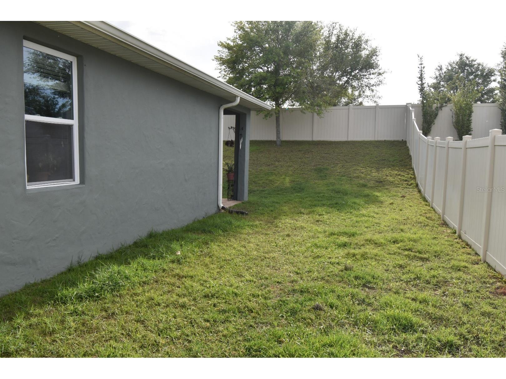 709 Calabria Way Howey In The Hills FL 34737 G5096343 image24