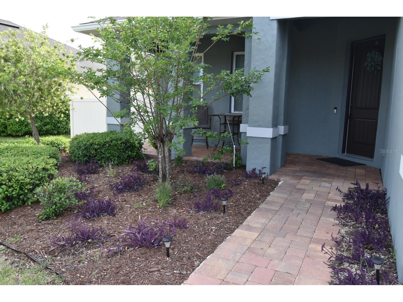 709 Calabria Way Howey In The Hills FL 34737 G5096343 image3