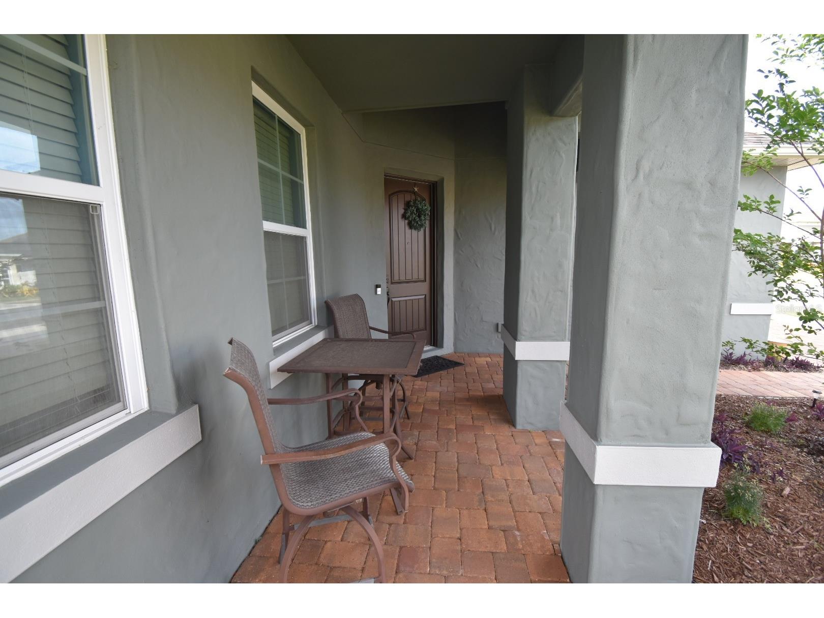 709 Calabria Way Howey In The Hills FL 34737 G5096343 image4