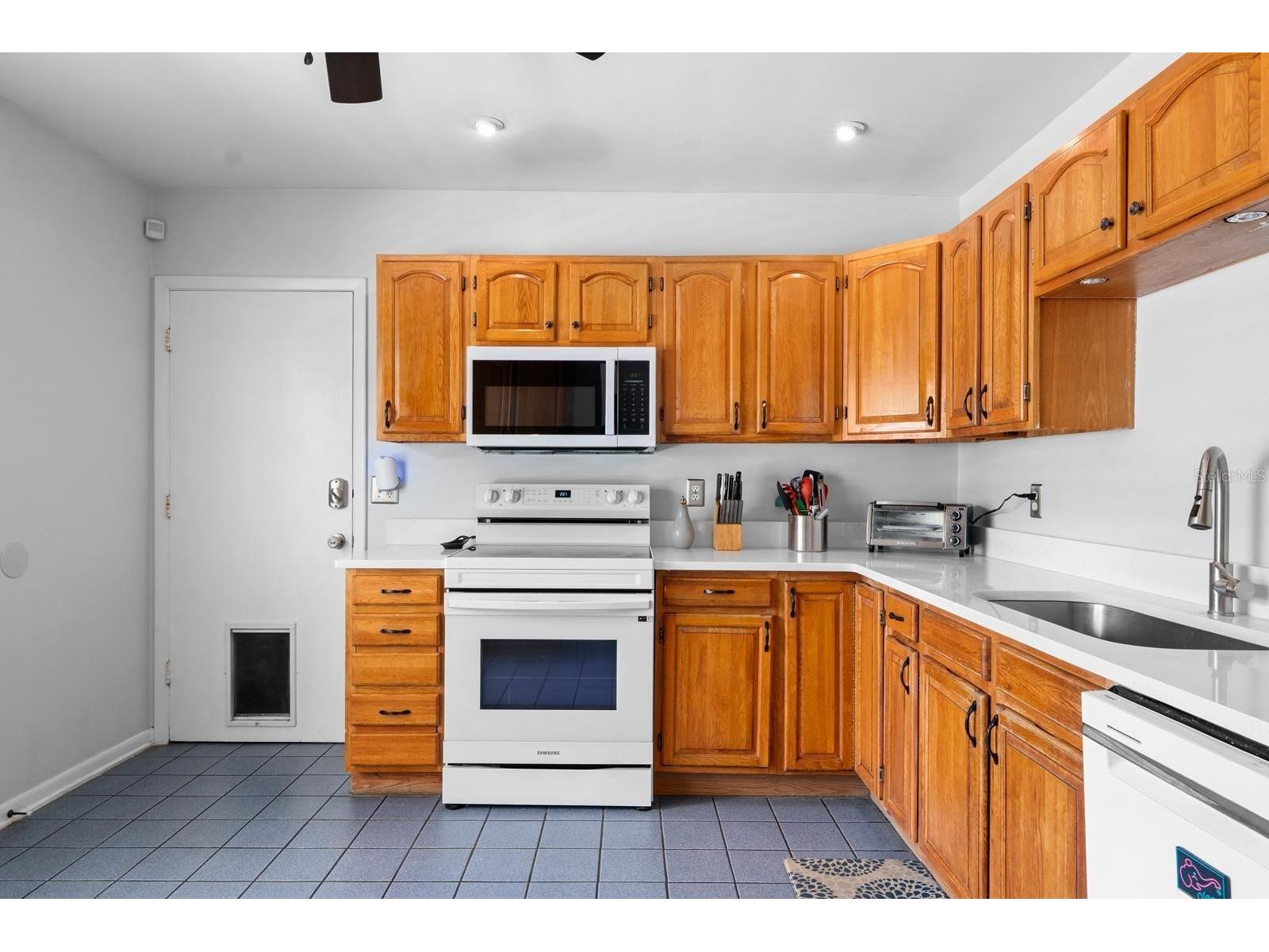709 Caliente Drive Brandon FL 33511 TB8528657 image10