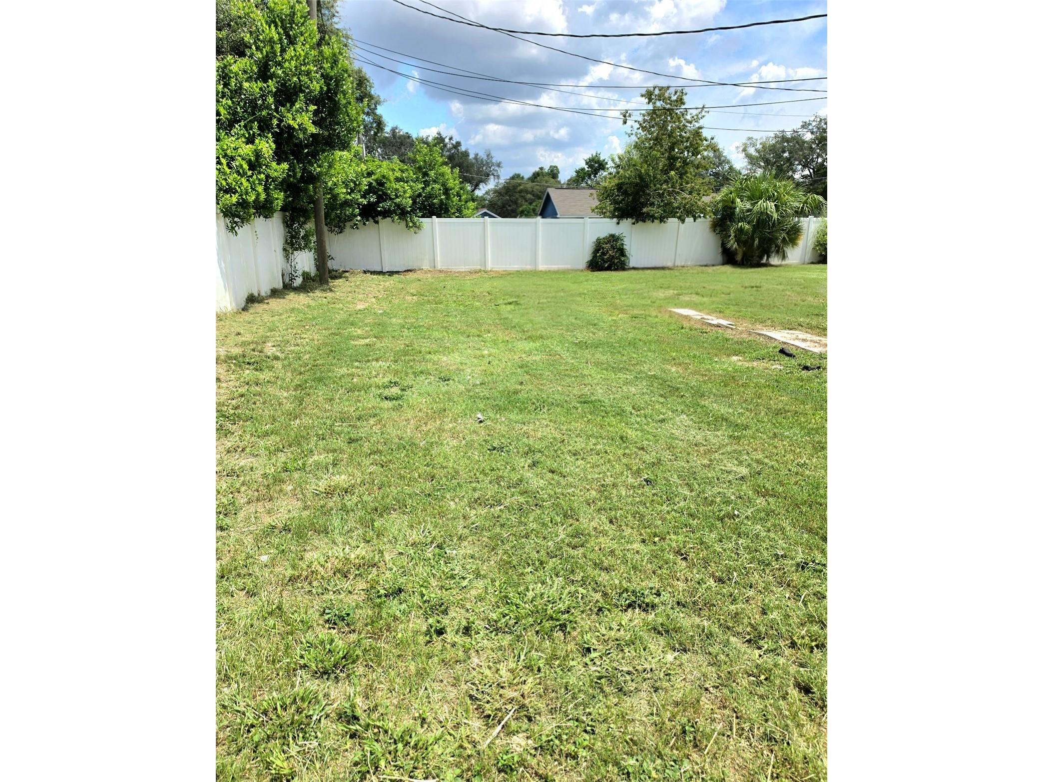 709 E 119th Avenue Tampa FL 33612 TB8520949 image18