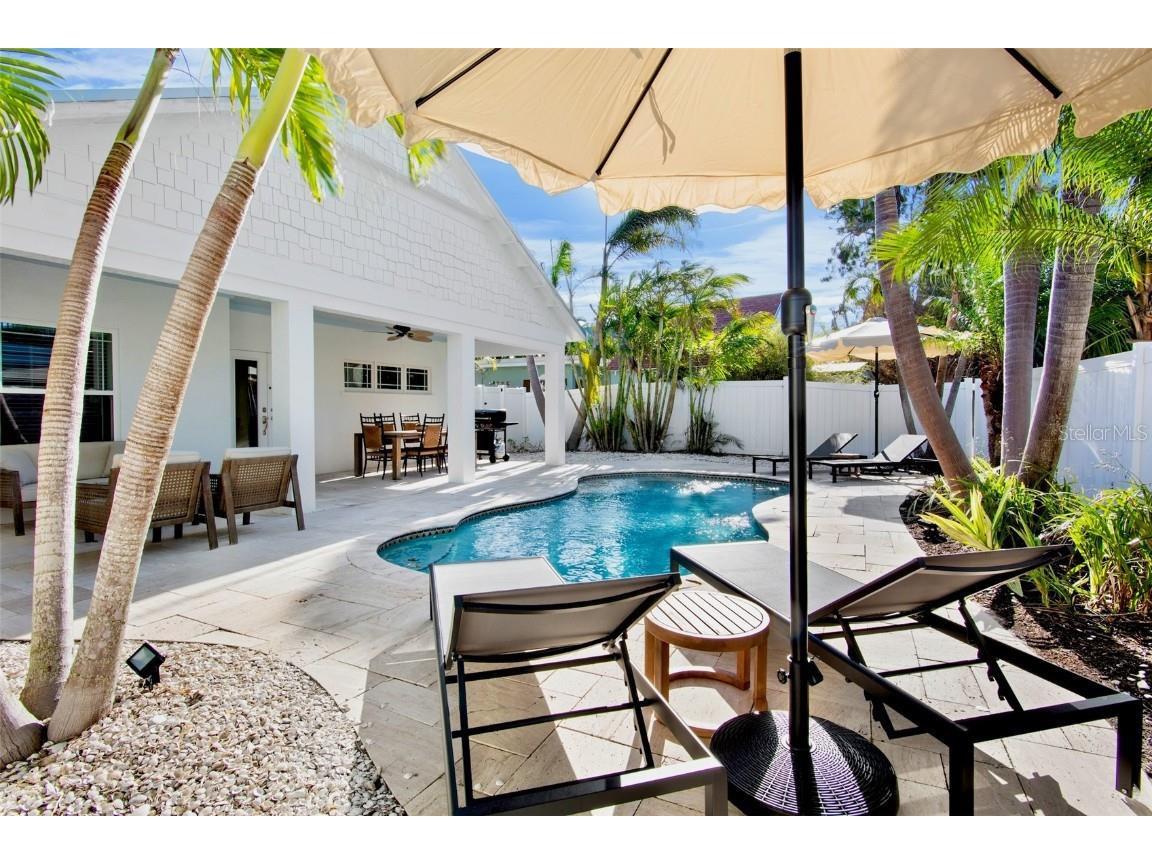 709 Fern Street Anna Maria FL 34216 A4674378 image11