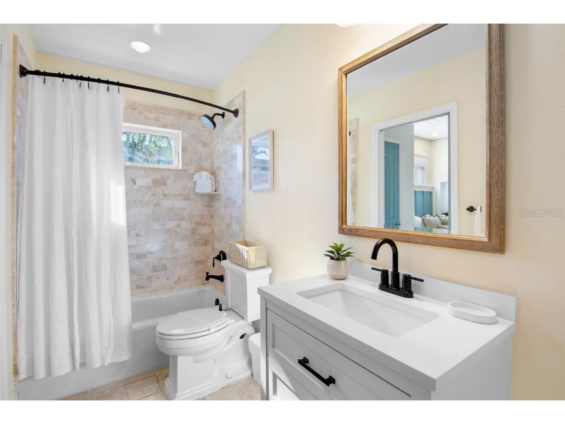 709 Fern Street Anna Maria FL 34216 A4674378 image19