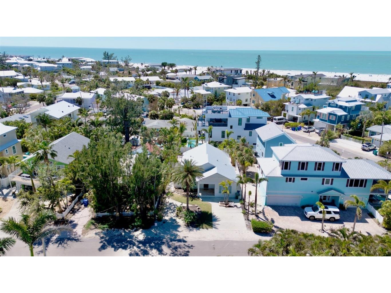 709 Fern Street Anna Maria FL 34216 A4674378 image35