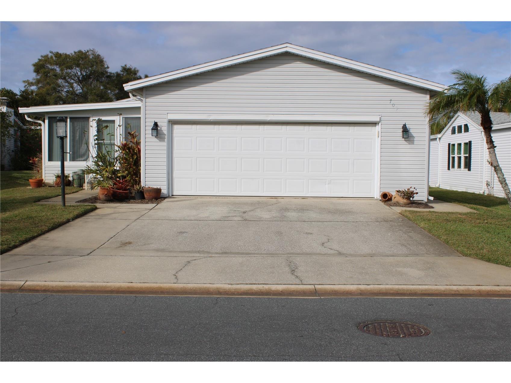 709 Helmsmen Lane Edgewater FL 32141 NS1086850 image1