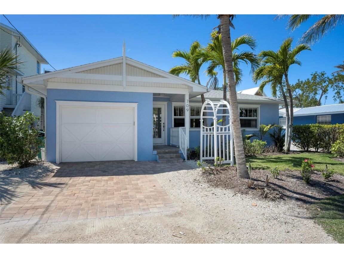 709 N Bay Boulevard Anna Maria FL 34216 A4643412 image1