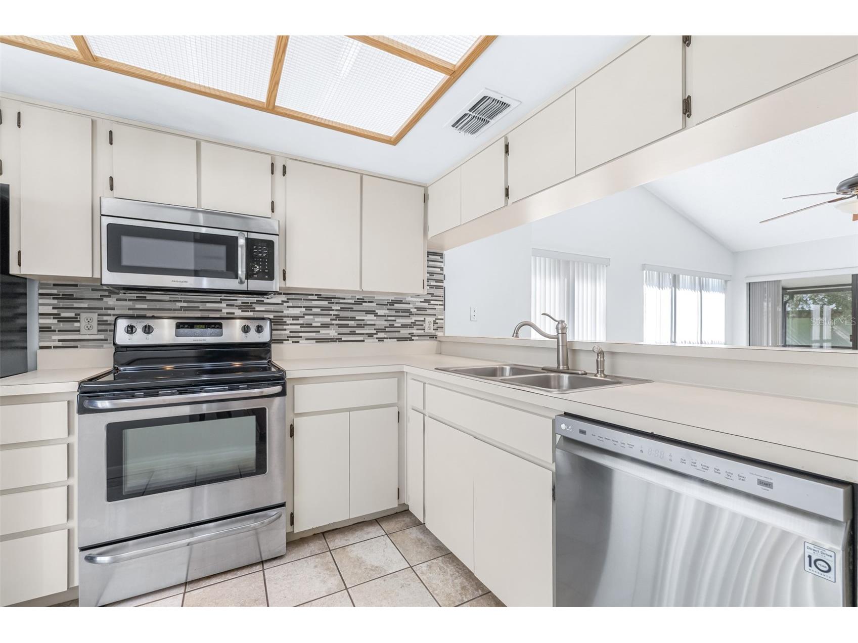 709 Oak Park Place Brandon FL 33511 TB8508136 image10