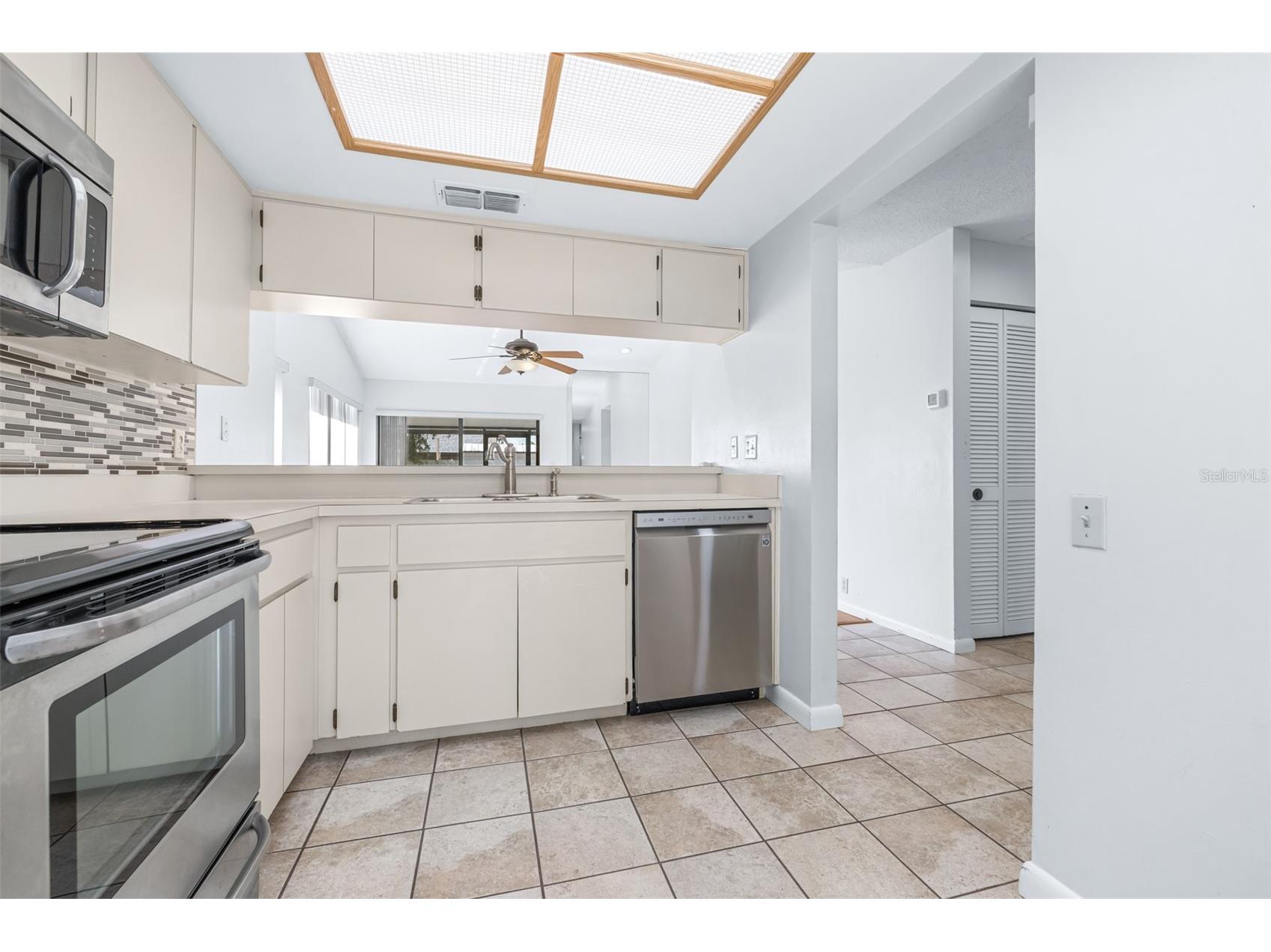 709 Oak Park Place Brandon FL 33511 TB8508136 image15