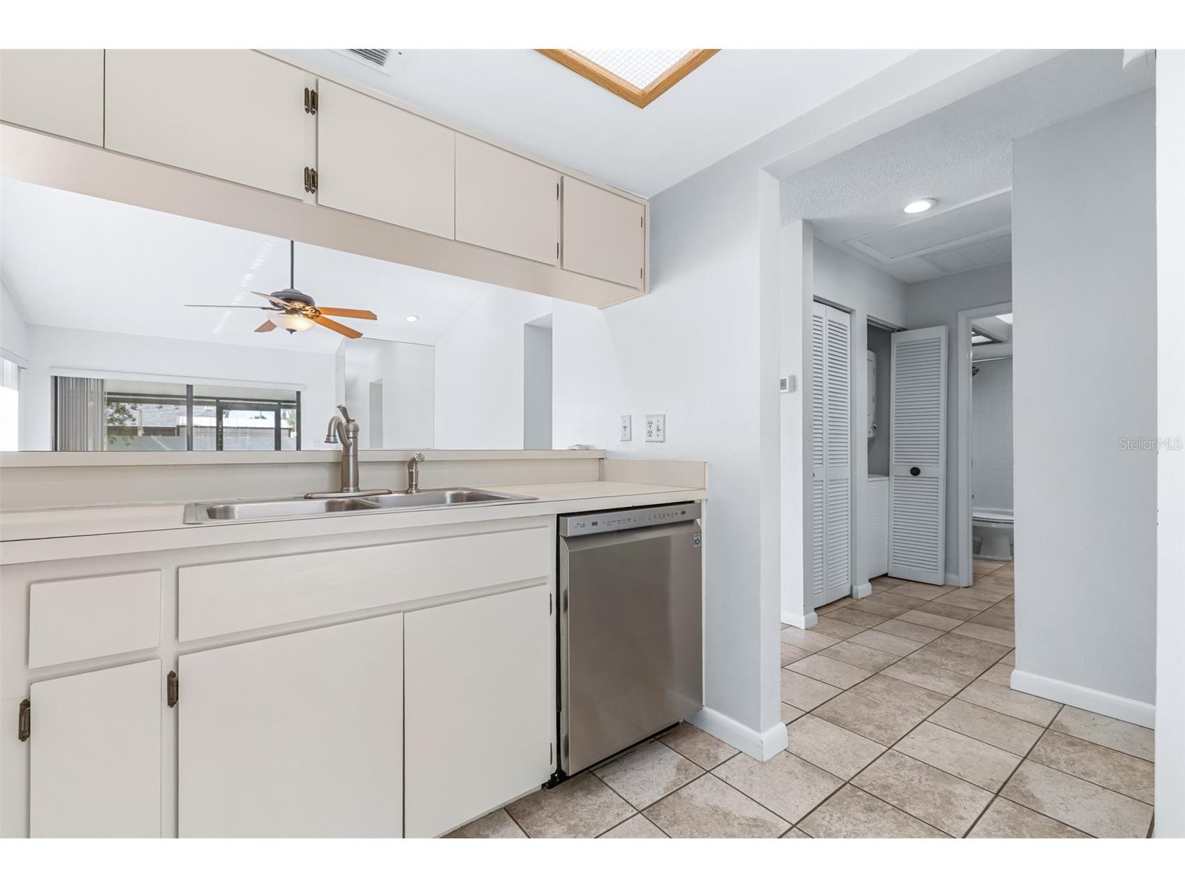 709 Oak Park Place Brandon FL 33511 TB8508136 image16