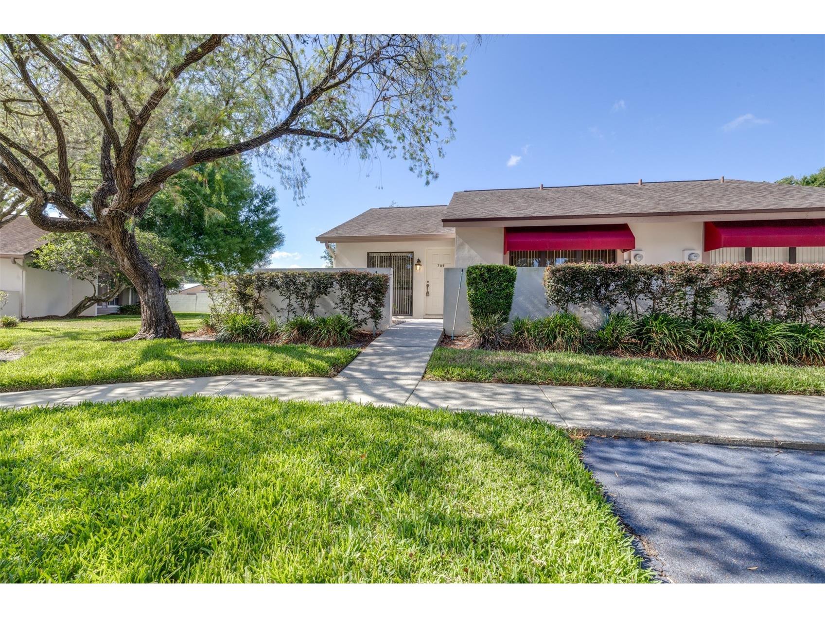 709 Oak Park Place Brandon FL 33511 TB8508136 image3