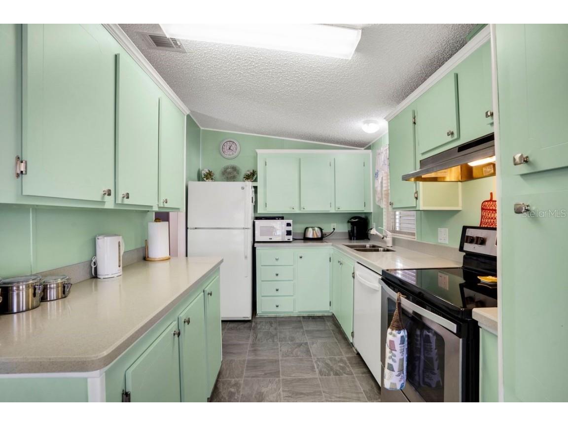 709 Riverview Circle North Port FL 34287 A4670947 image2