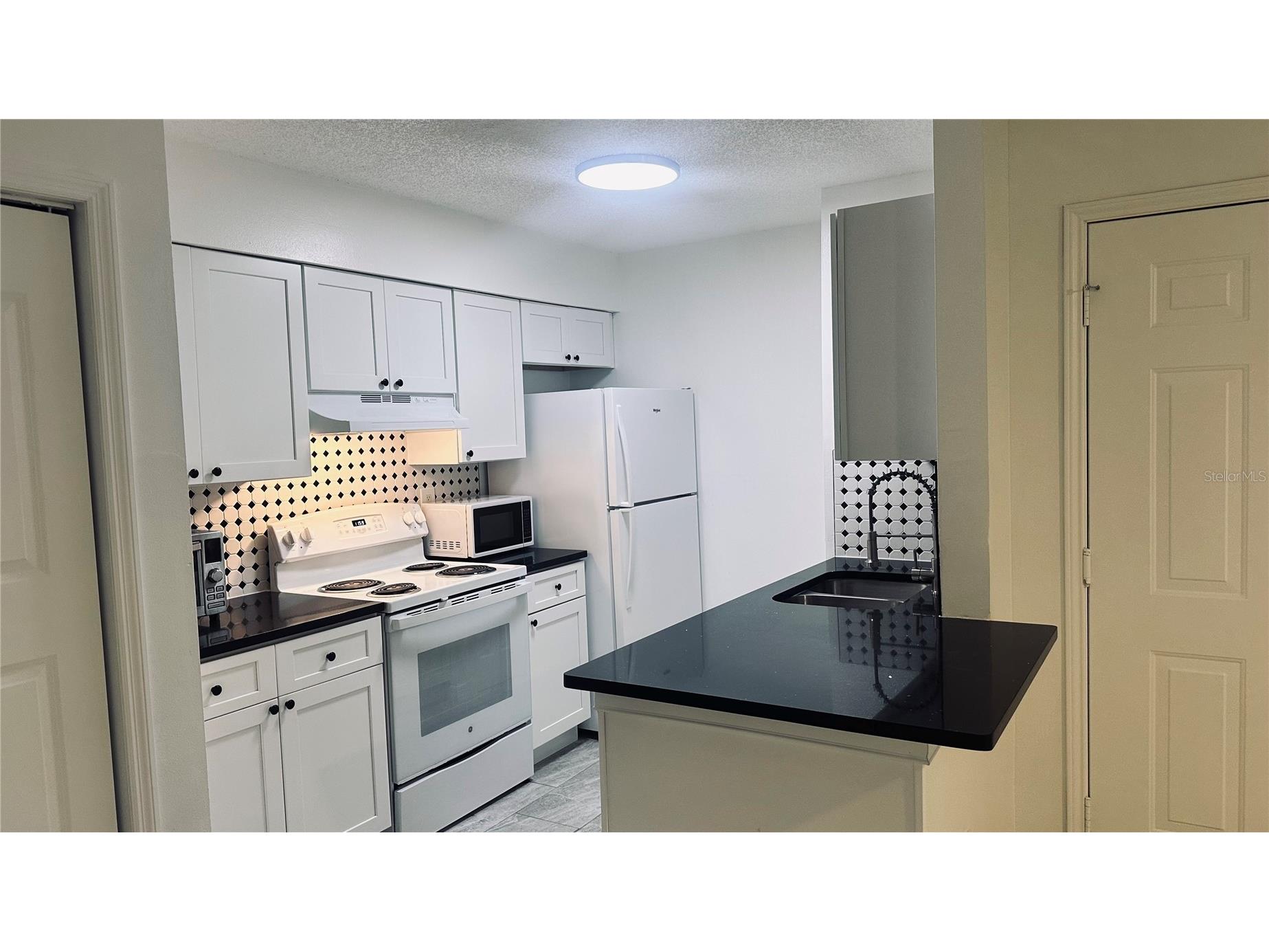 709 Secret Harbor Lane #111 Lake Mary FL 32746 O6396892 image4