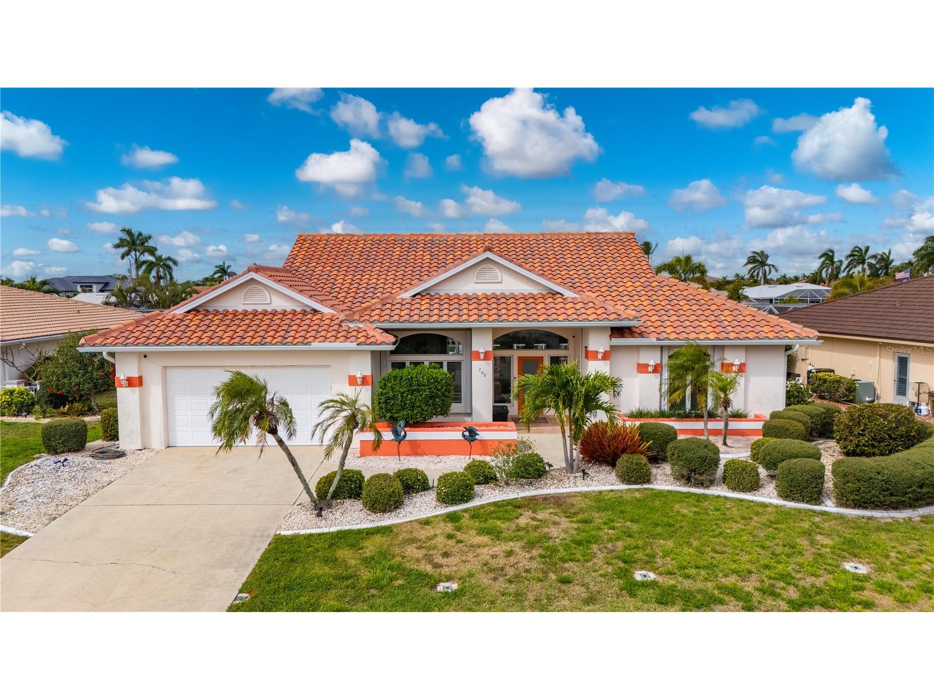709 Via Tunis Punta Gorda FL 33950 C7523271 image1