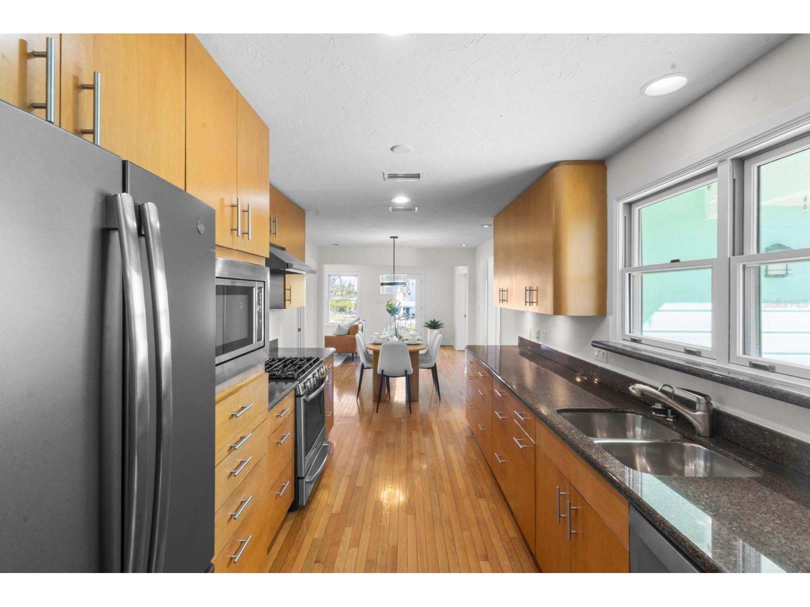 7091 Longboat Drive E Longboat Key FL 34228 - GULF OF MEXICO AND SARASOTA BA A4681106 image9