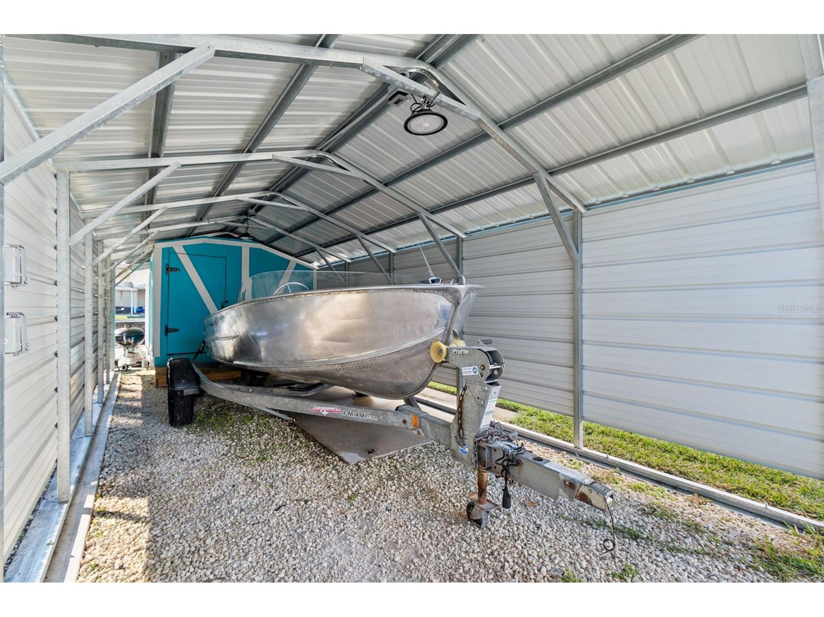 7091 Westwind Street Hernando Beach FL 34607 - WEEKI WACHEE RIVER W7882314 image54