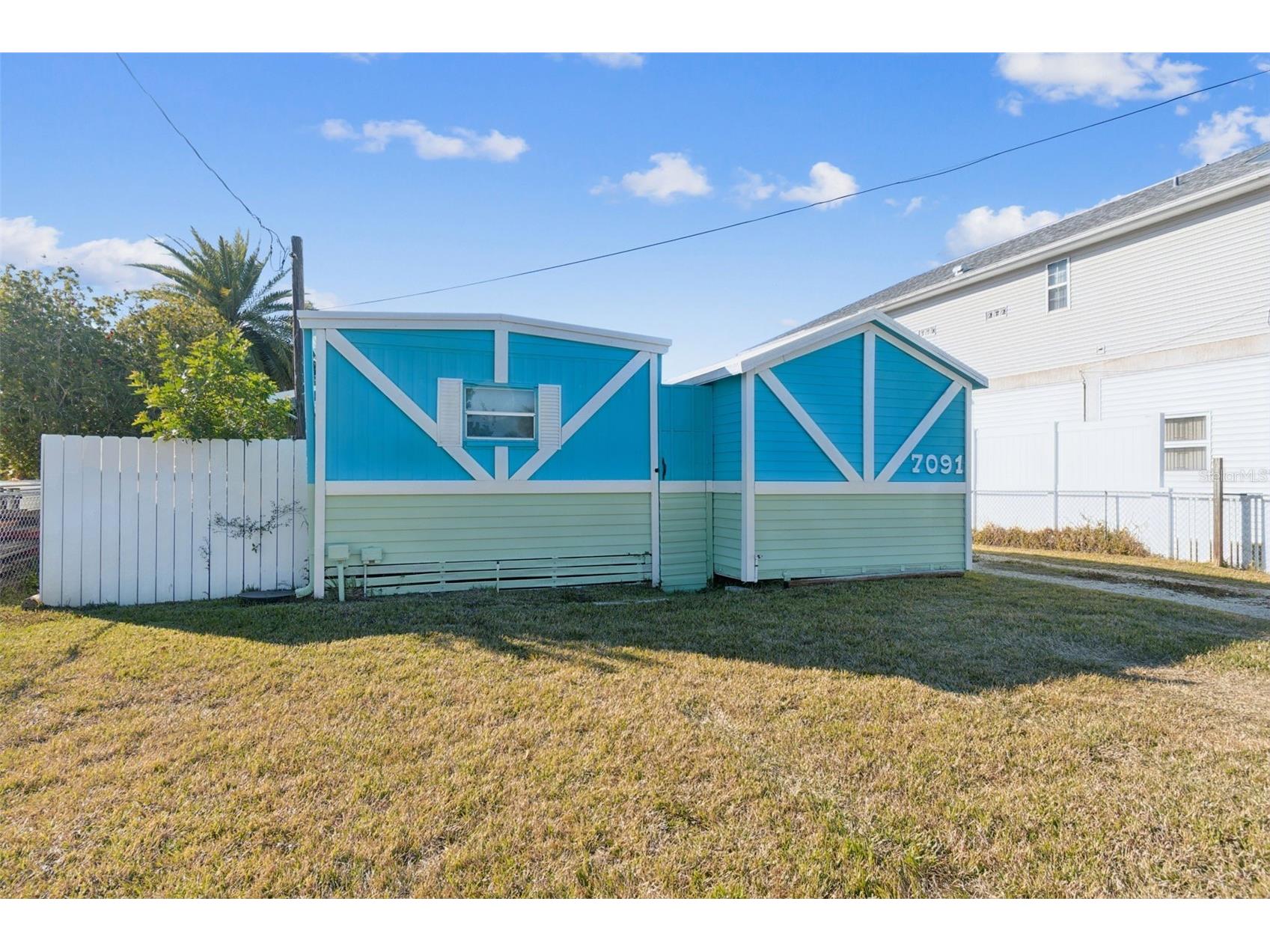 7091 Westwind Street Hernando Beach FL 34607 - WEEKI WACHEE RIVER W7882314 image7