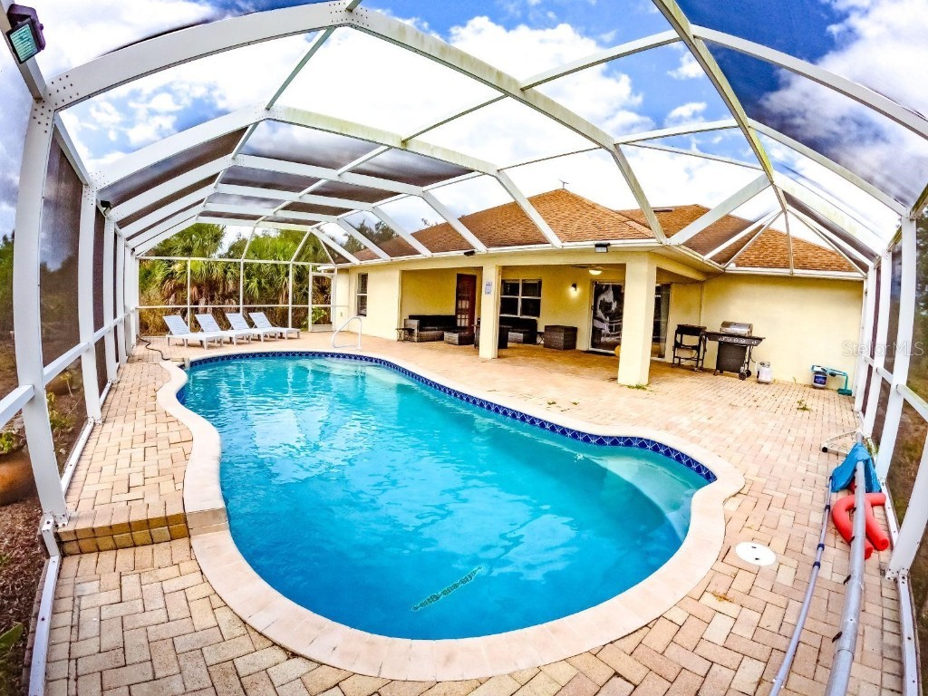 7092 Landrum Circle Port Charlotte FL 33981 C7493874 image1