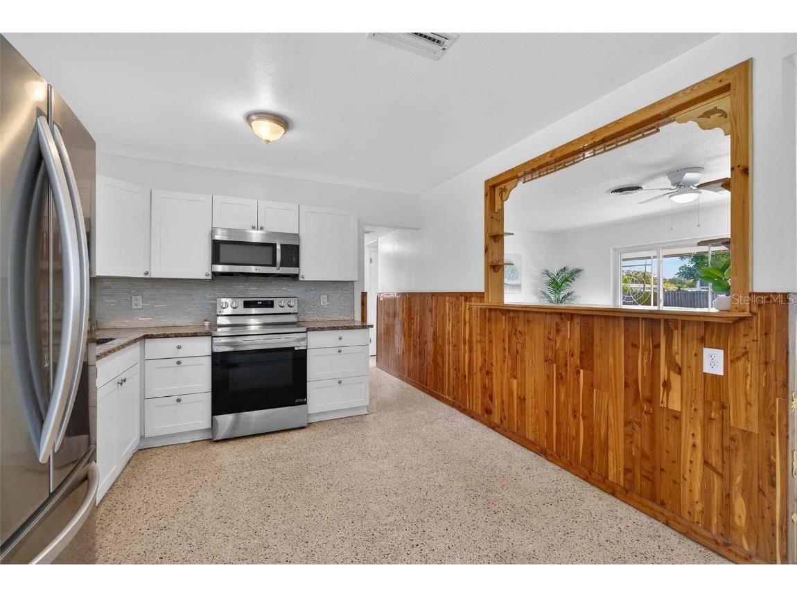 7095 40th Avenue N Saint Petersburg FL 33709 TB8454003 image5