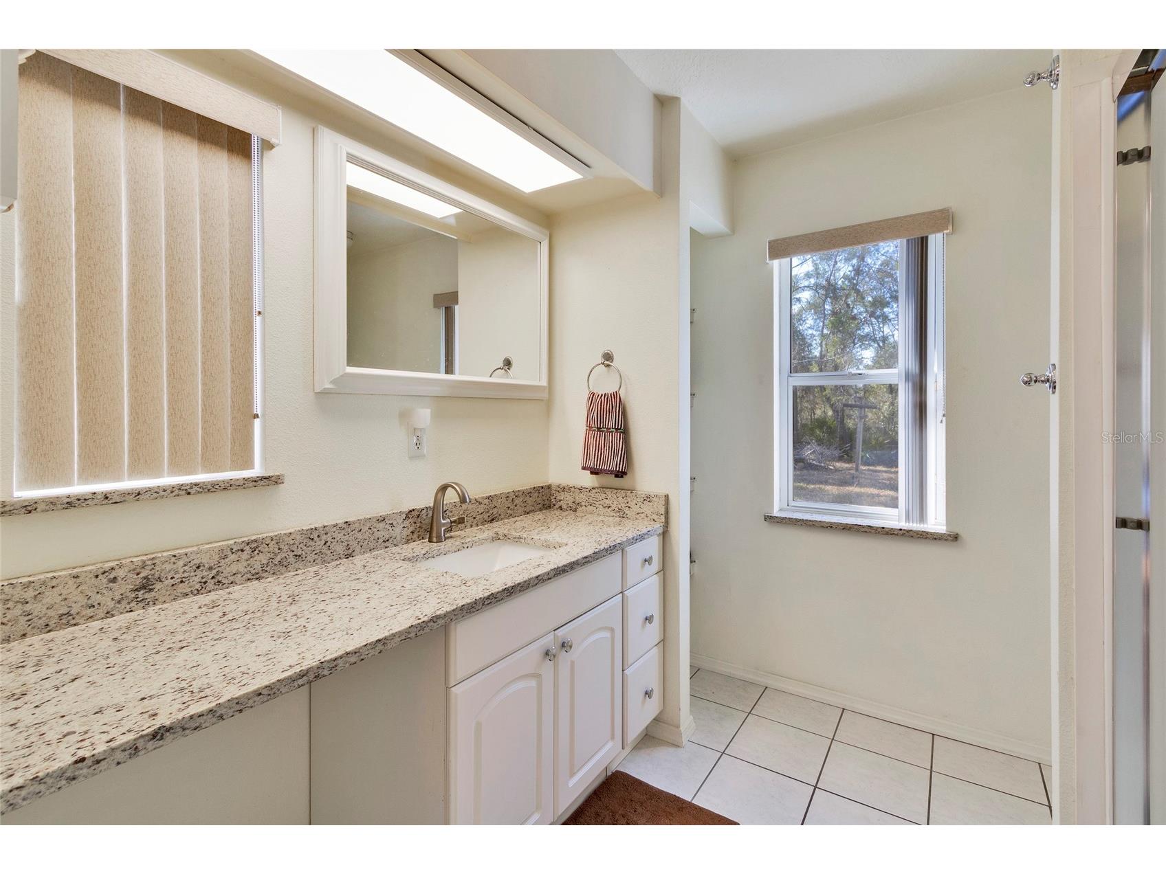 7095 Blackbird Avenue Weeki Wachee FL 34613 W7882838 image22