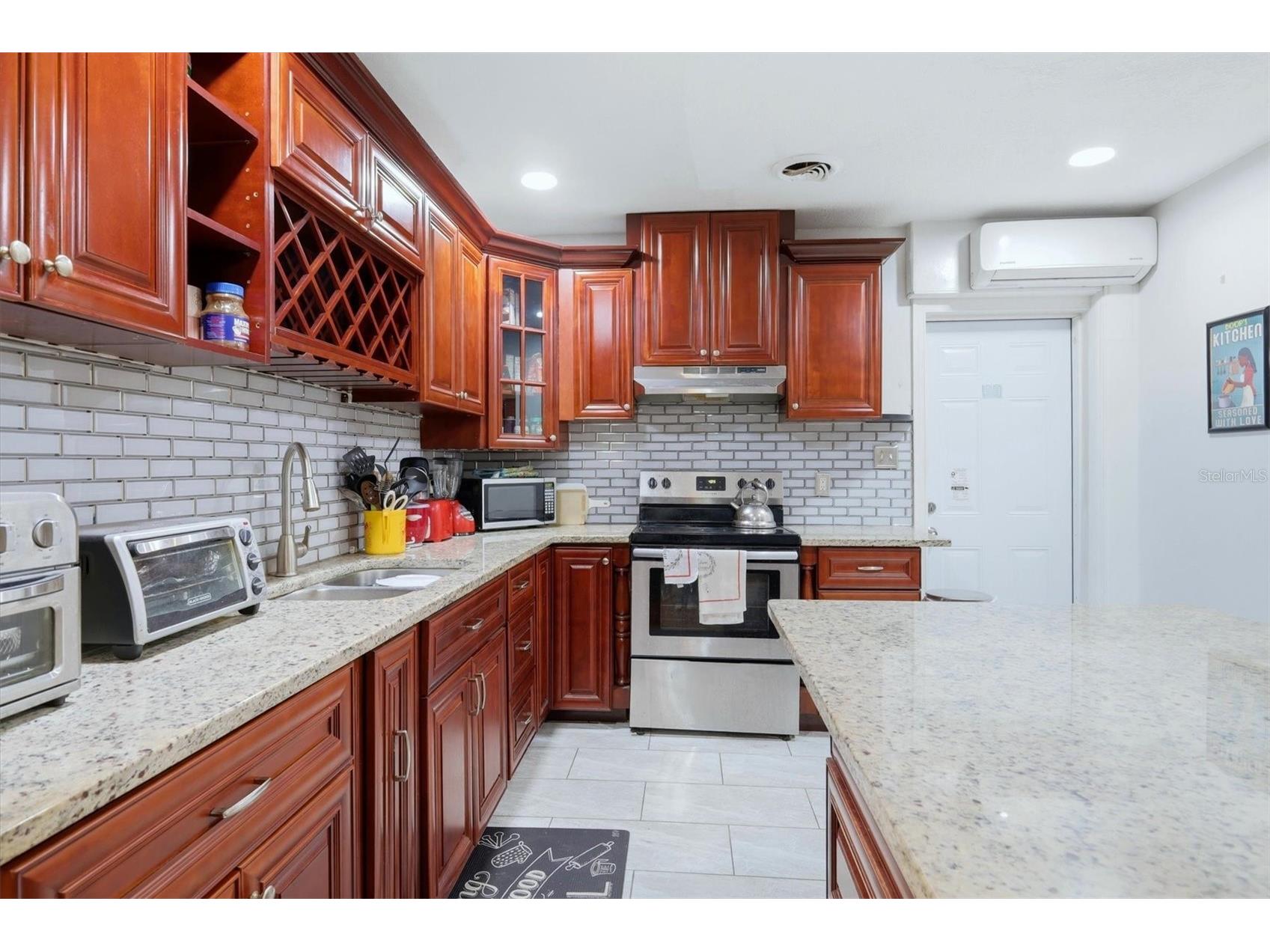 7096 54th Avenue N Saint Petersburg FL 33709 TB8481904 image19